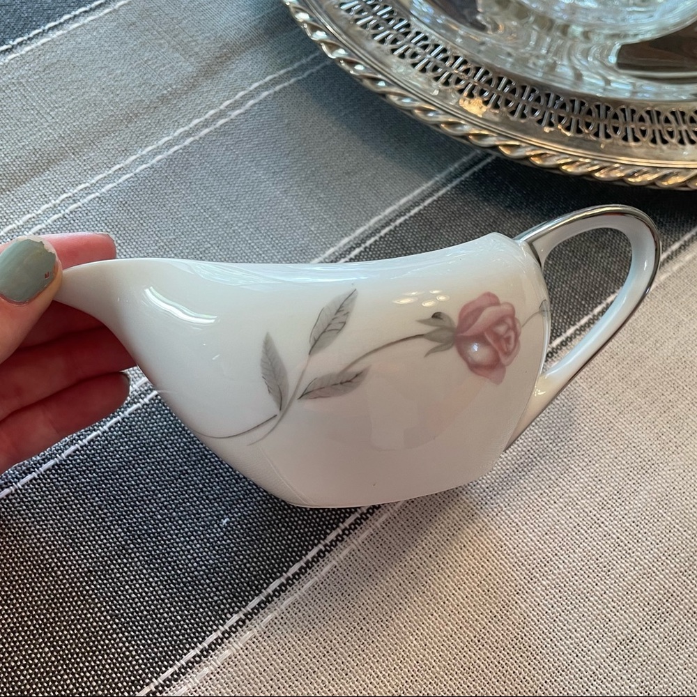 Single Rose Coffee Creamer | Mikasa |